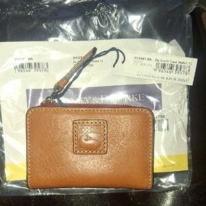 Dooney & Bourke Florentine Zip Credit Card Wallet 12